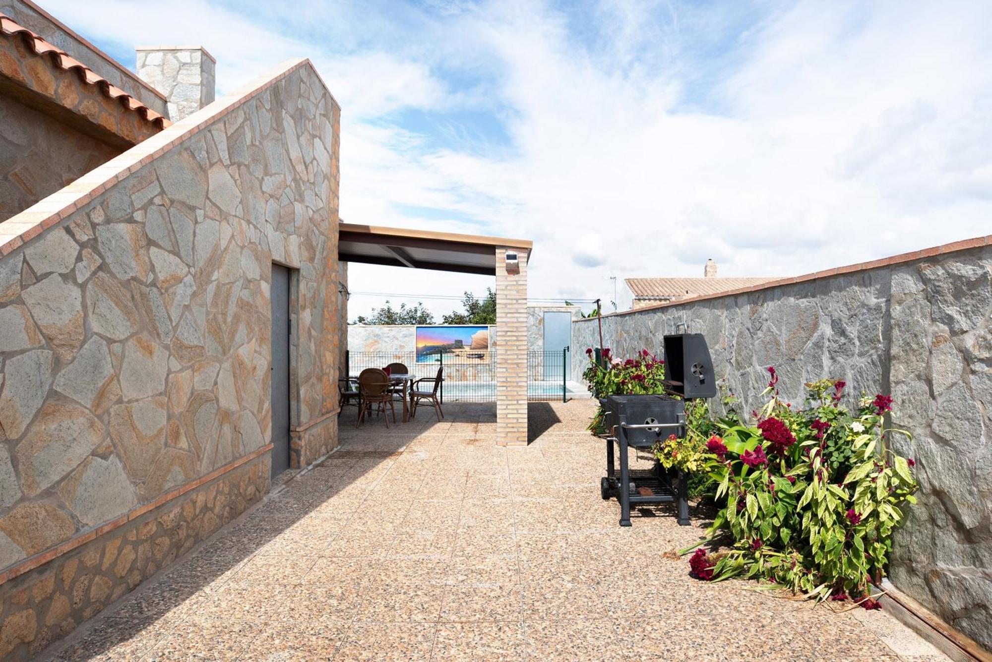 הוילה קוניל דה לה פרונטרה Casa Isabel מראה חיצוני תמונה